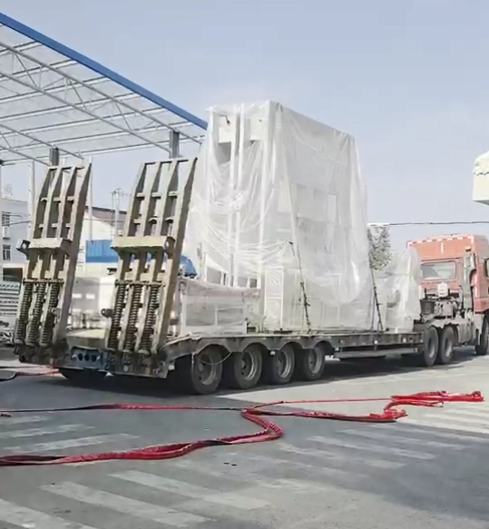 New Hot Pressing Machine Arrives at Richwood: Stronger Cores, Sharper Textures, Faster OEM/ODM Turnaround